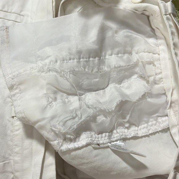 Loft white Linen Blend Belted shorts Sz 8 - Picture 6 of 7